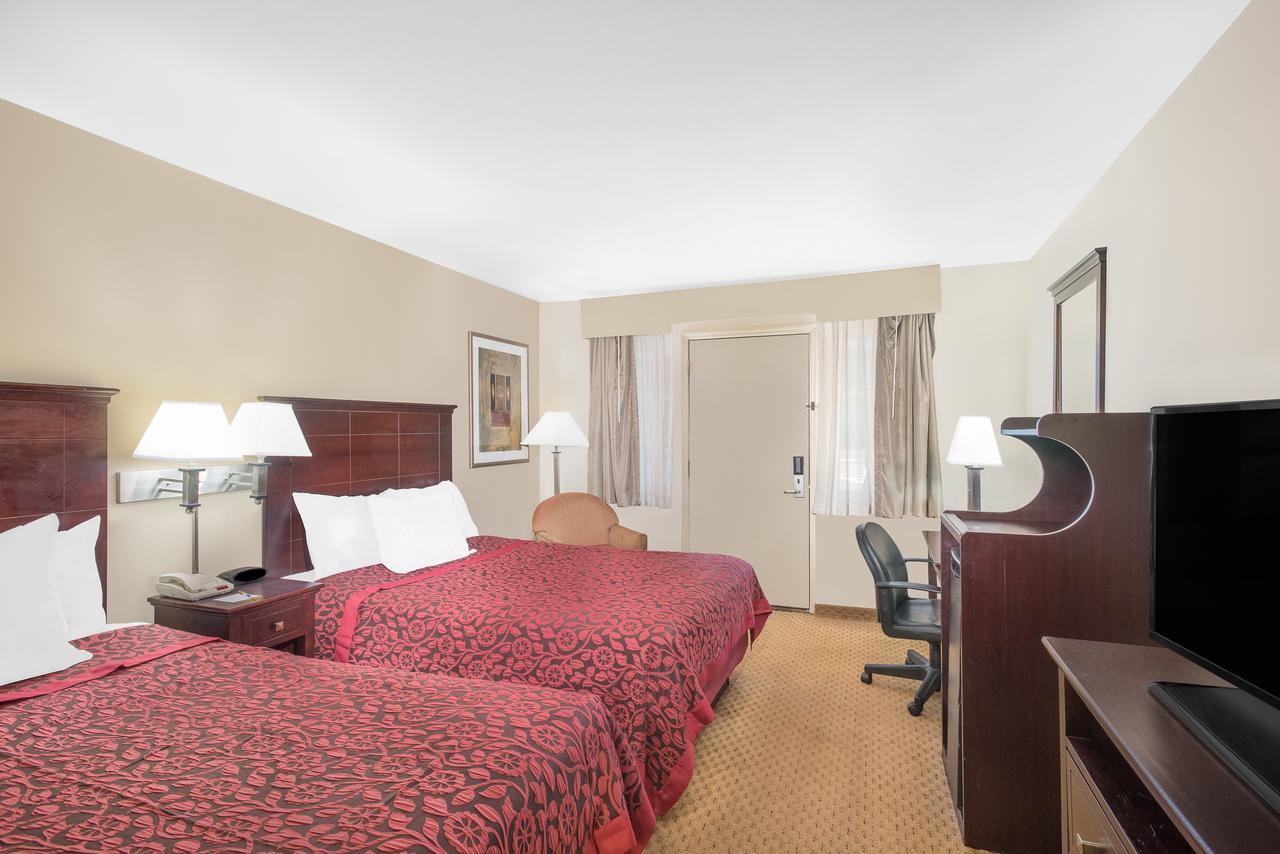 Days By Wyndham Springfield/phil.intl Airport 2* Springfield